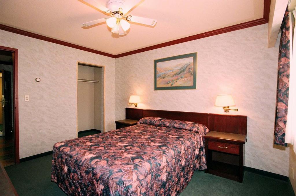 Robsonstrasse Hotel & Suites バンクーバー 部屋 写真